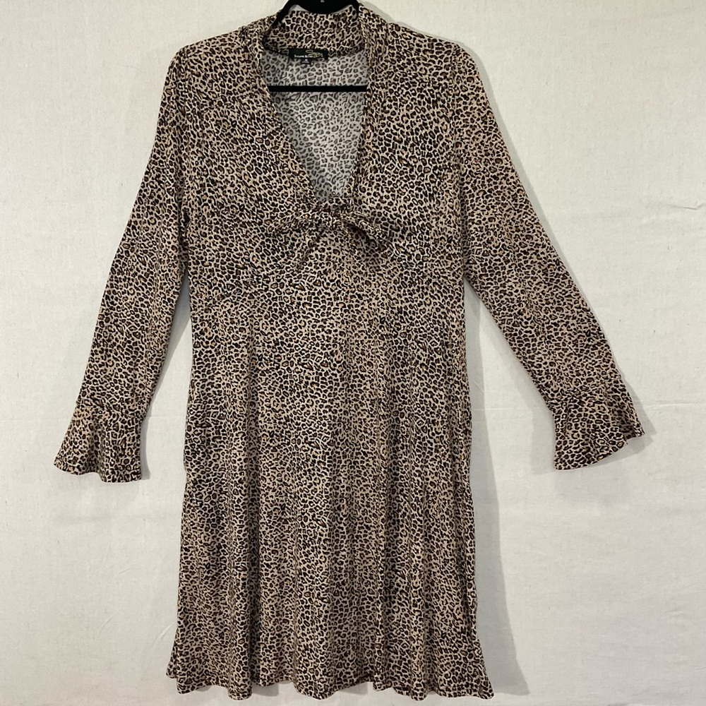 LEOPARD PRINT, LONG SLEEVE DRESS, MEDIUM
FLAIR SLEEVES, A+++